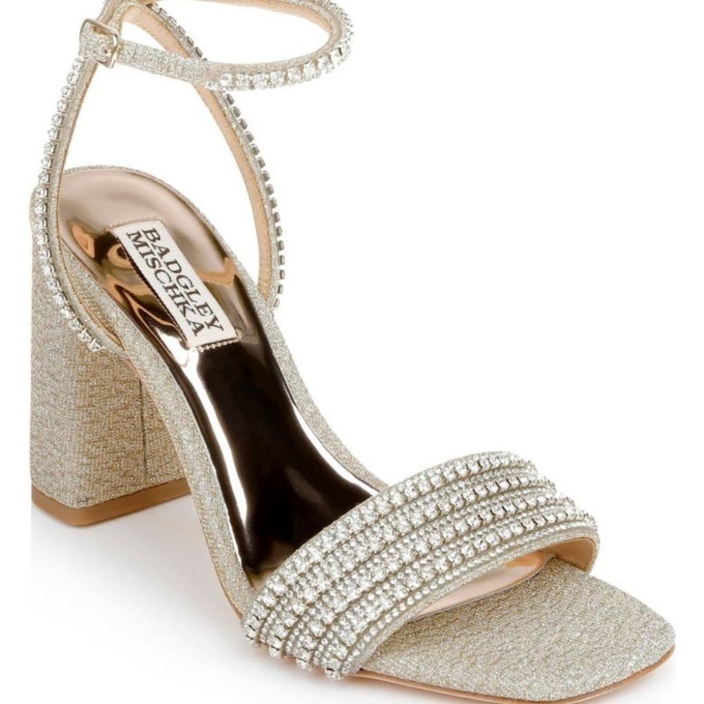 BADGLEY MISCHKA  COLLECTION Becca Sandal in Platino size 7
